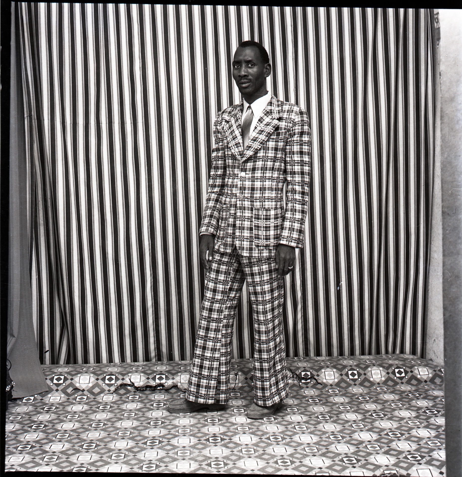 Malick Sidibé, A moi seul, 1978, Tirage argentique baryté, Papier : 50 x 60 cm